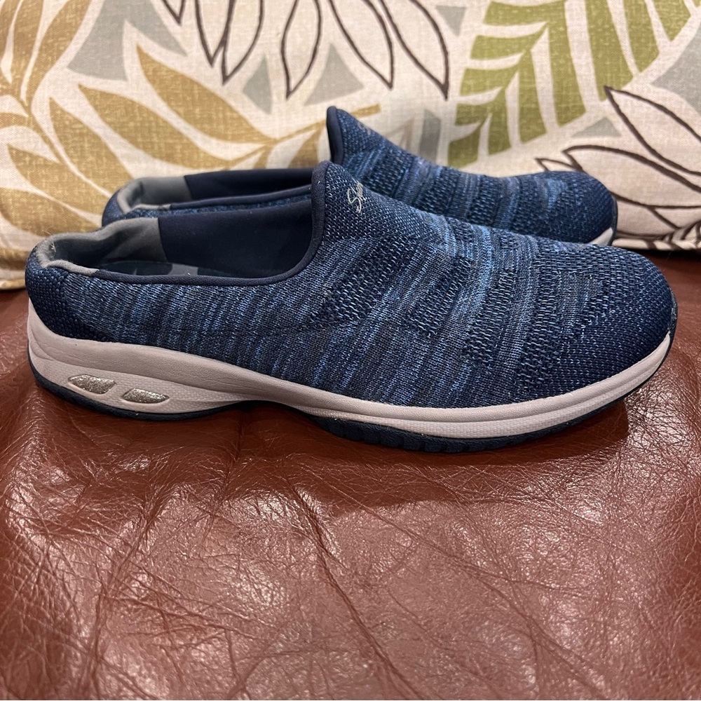 Skechers Relaxed Fit Women Navy Slip-On Loafers Size 6 - Picture 4 of 9